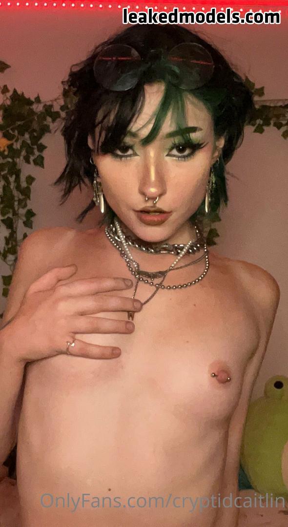 Cryptidcaitlin Nude 12