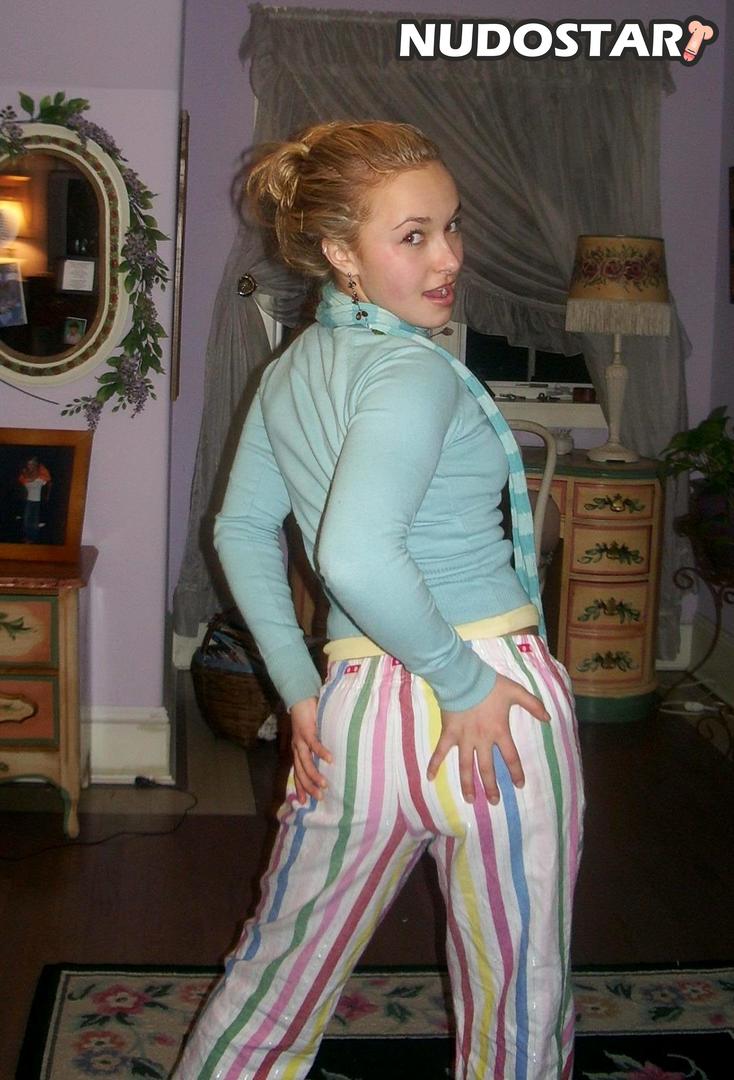 Hayden Panettiere Leaked Photo 23