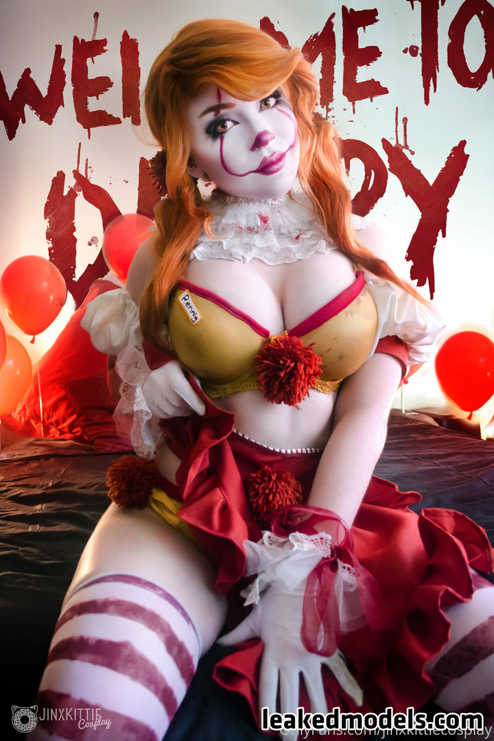 Jinxiecosplay Naked 12