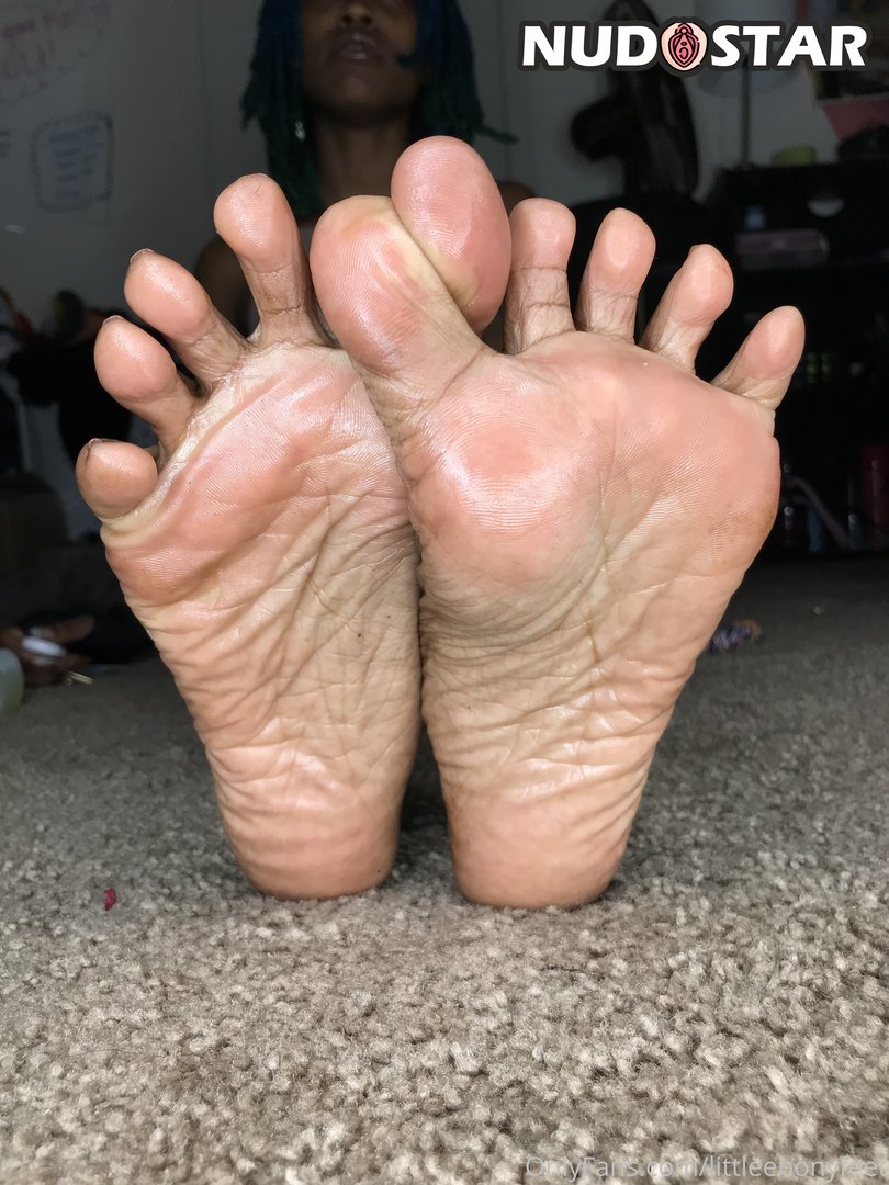 Littleebonyfeet Leaked Photo 30