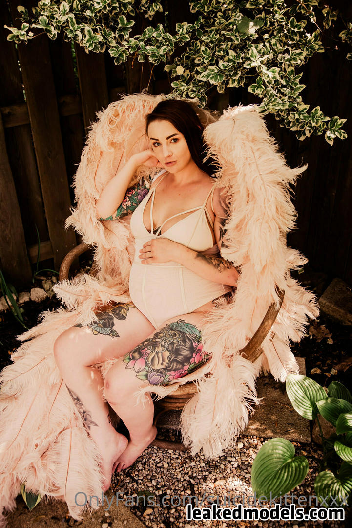 Suicidekittenxxx Naked 6