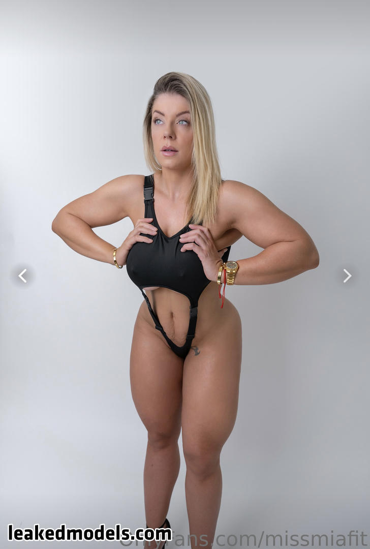 Miss-mia-fit Naked 6