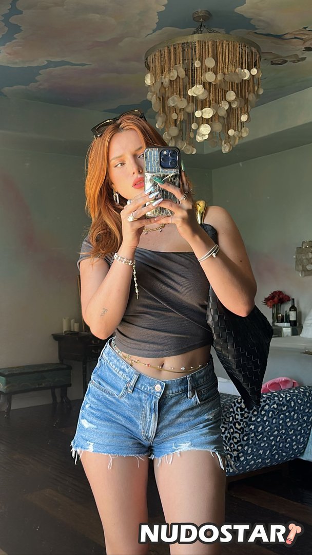 Bella Thorne Leaked Photo 20