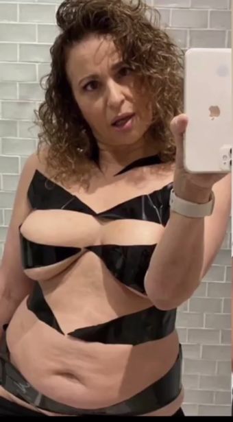 Nadia Sawalha Nude Leaks OnlyFans Photo 3