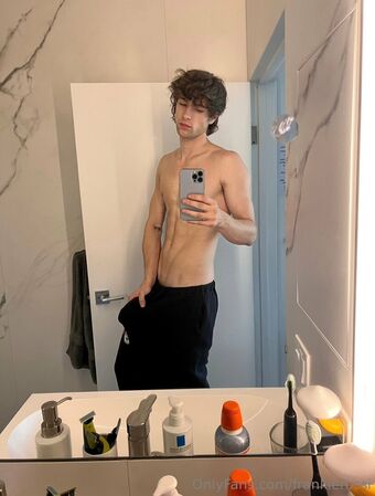 frankierossi Nude Leaks OnlyFans Photo 14