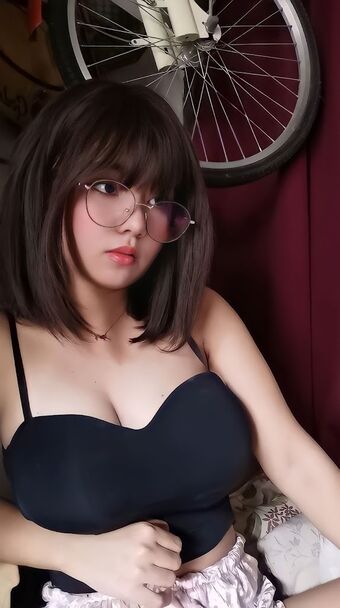 shknhdzn Nude Leaks OnlyFans Photo 9