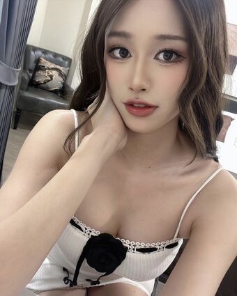 EarniesHime Nude Leaks OnlyFans Photo 50