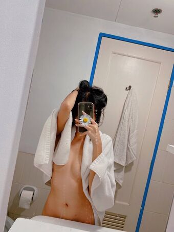 Kanojowa_uwu Nude Leaks OnlyFans Photo 5