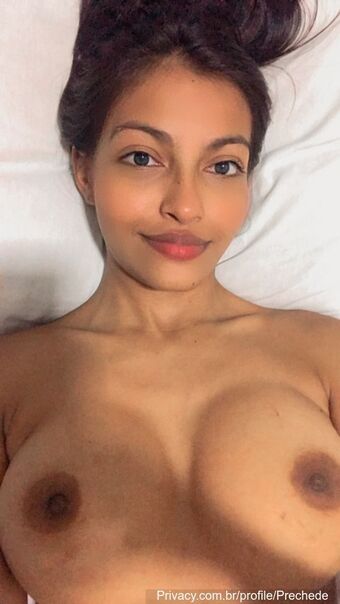 Vitória Almeida Nude Leaks OnlyFans Photo 56