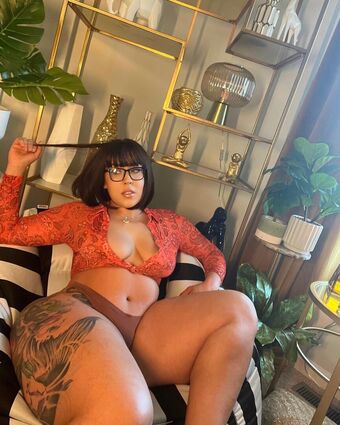 Scooby Doo Nude Leaks OnlyFans Photo 9