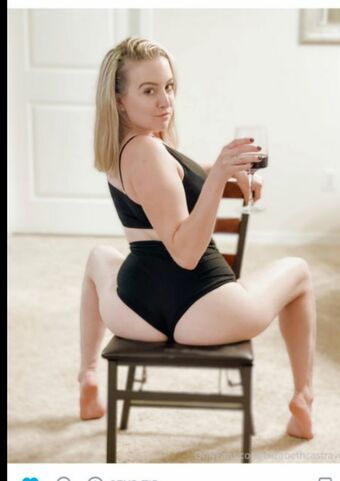 Elizabeth Castravet Nude Leaks OnlyFans Photo 13