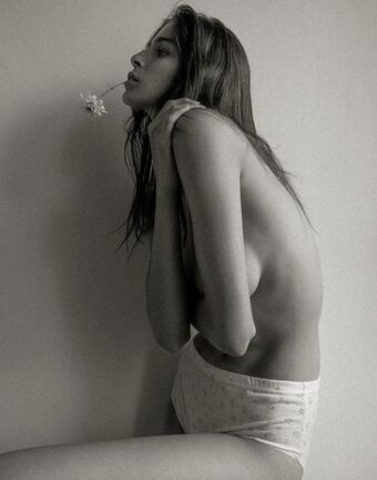 Noa Brener Nude Leaks OnlyFans Photo 37