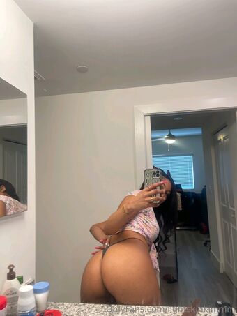 lightskinkim Nude Leaks OnlyFans Photo 24