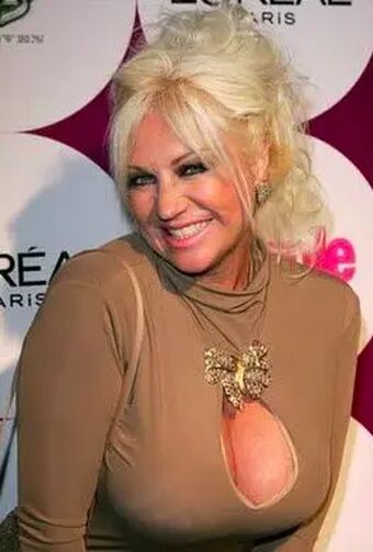 Linda Claridge Nude Leaks OnlyFans Photo 6