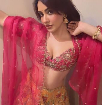 Neha Sharma Nude Leaks OnlyFans Photo 32