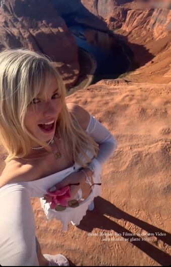 Caal.me.annaa Nude Leaks OnlyFans Photo 12