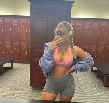 Caal.me.annaa Nude Leaks OnlyFans Photo 9