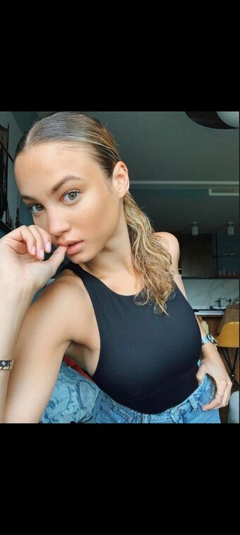 Rose Bertram Nude Leaks OnlyFans Photo 30