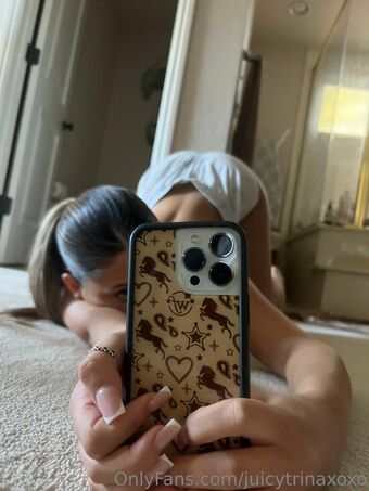 juicytrinaxoxo Nude Leaks OnlyFans Photo 3