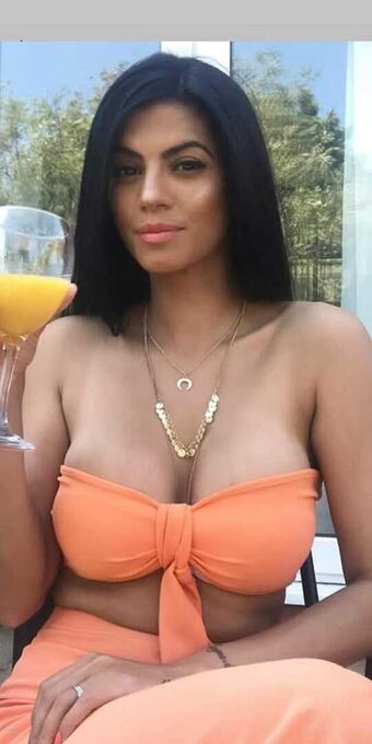 Sureet Kular Nude Leaks OnlyFans Photo 19