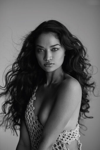 Shanina Shaik Nude Leaks OnlyFans Photo 63