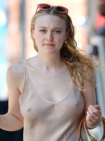 Dakota Fanning Nude Leaks OnlyFans Photo 152