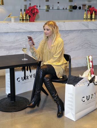 Sarah Michelle Gellar Nude Leaks OnlyFans Photo 156