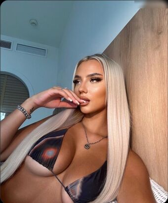 Abbie Hall Nude Leaks OnlyFans Photo 26