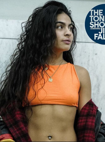 Jessie Reyez Nude Leaks OnlyFans Photo 11