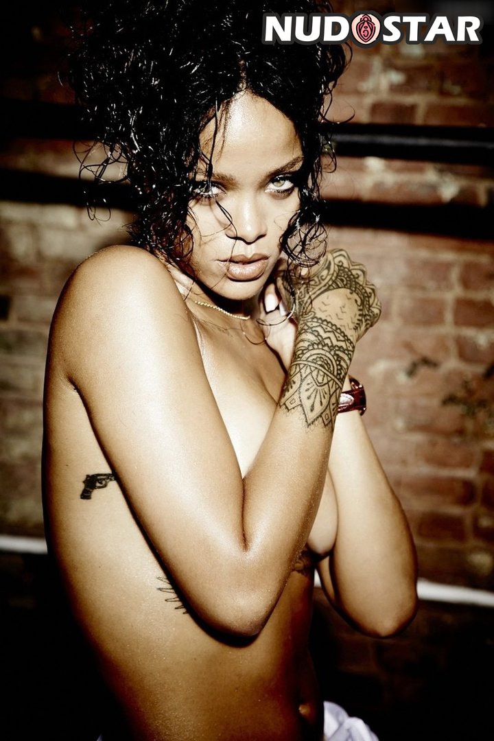 Rihanna Leaked Photo 9