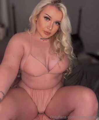 karmaalexis Nude Leaks OnlyFans Photo 27