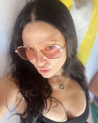 Navi Rawat Nude Leaks OnlyFans Photo 10