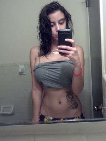 Shyomega Nude Leaks OnlyFans Photo 4