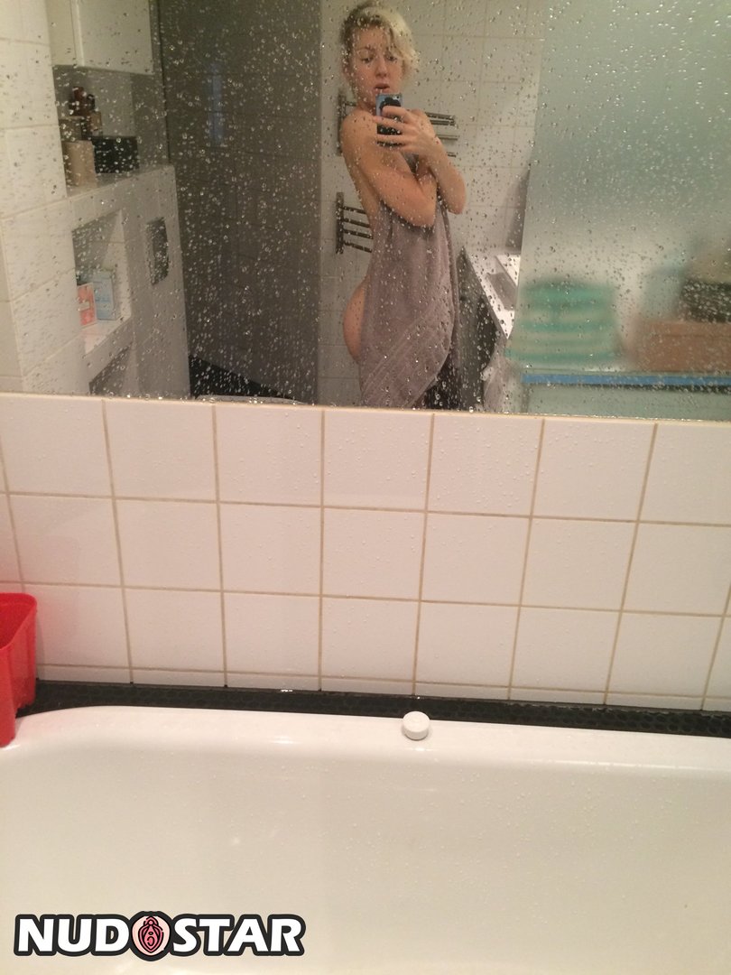 Veronica Maggio Leaked Photo 3