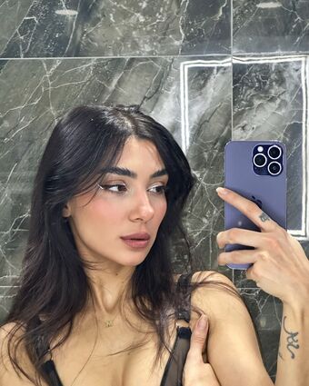 Kübra Miranda Çamlıbel Nude Leaks OnlyFans Photo 4