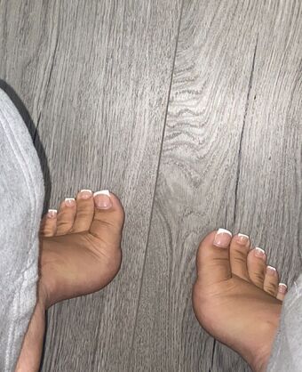 prettiest_toesx Nude Leaks OnlyFans Photo 4