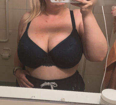 Your_curvy_girl Nude Leaks OnlyFans Photo 3