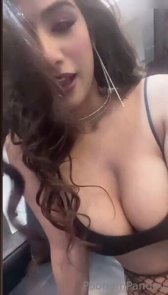 Poonam Pandey Nude Leaks OnlyFans Photo 108