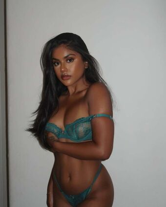 Shaniya Nisha | @shaniya_nisha Nude Leaks OnlyFans Photo 17