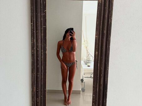 Constanza Cerúndolo Nude Leaks OnlyFans Photo 26