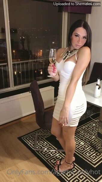 Agatha Onlyhot Nude Leaks OnlyFans Photo 5