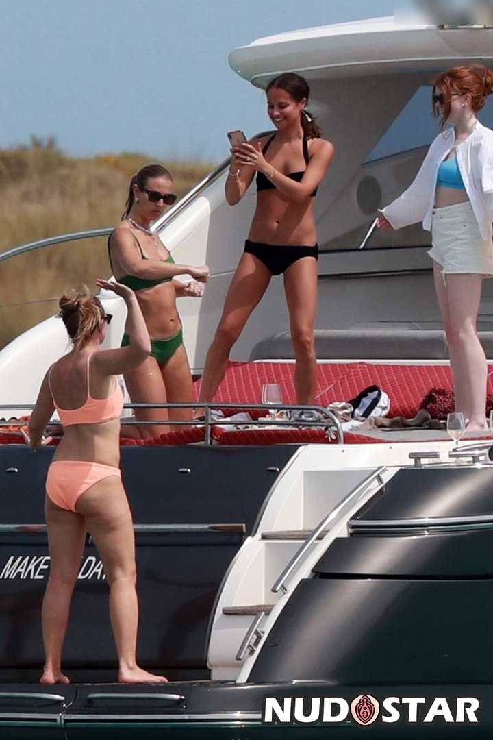 Alicia Vikander Leaked Photo 12