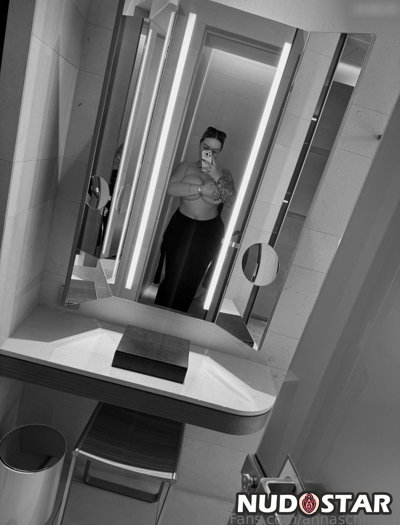 Anna Schmidt Leaked Photo 8