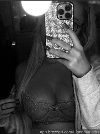 Annmariedtz Nude Leaks OnlyFans Photo 4