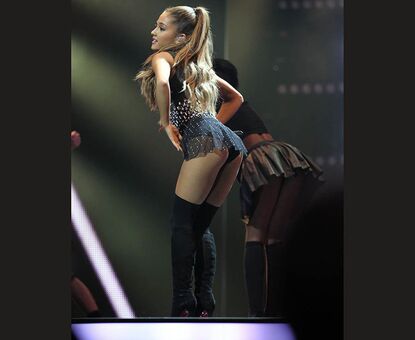 arianagrande Nude Leaks OnlyFans Photo 9
