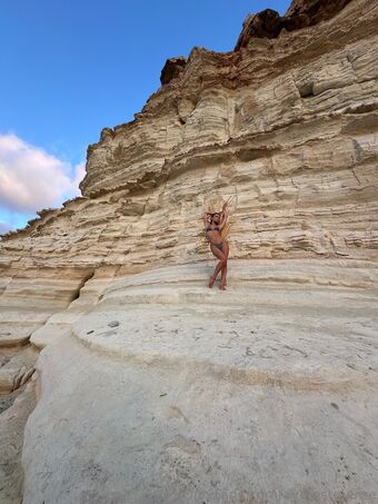 ave.estel.free Nude Leaks OnlyFans Photo 11