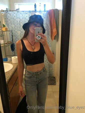 baby_blue_eyez Nude Leaks OnlyFans Photo 15