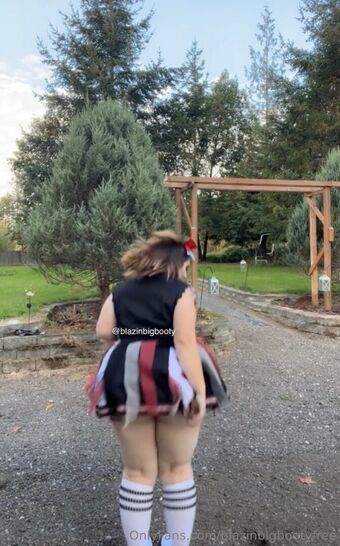 blazinbigbootyfree Nude Leaks OnlyFans Photo 9