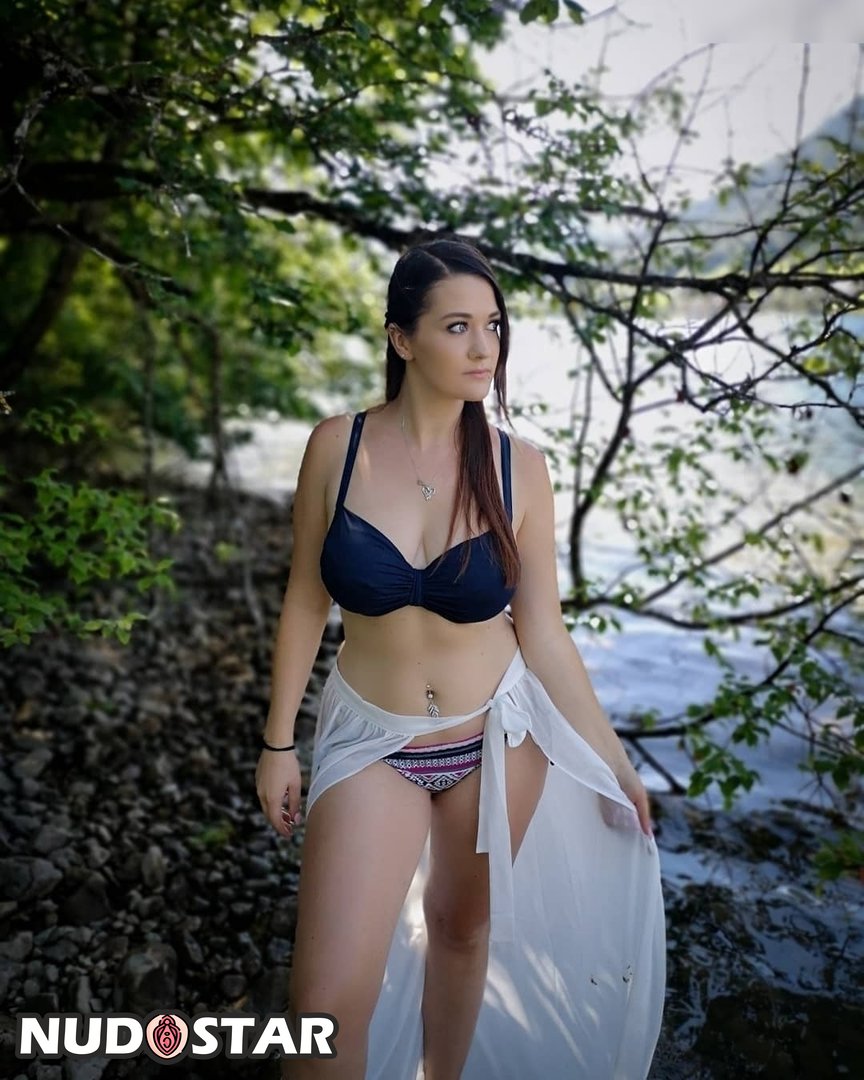 Carina Sitzberger Leaked Photo 10