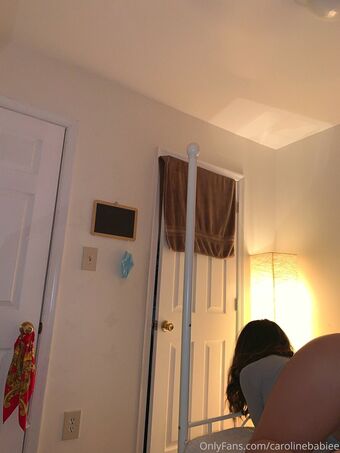 carolinebabiee Nude Leaks OnlyFans Photo 19